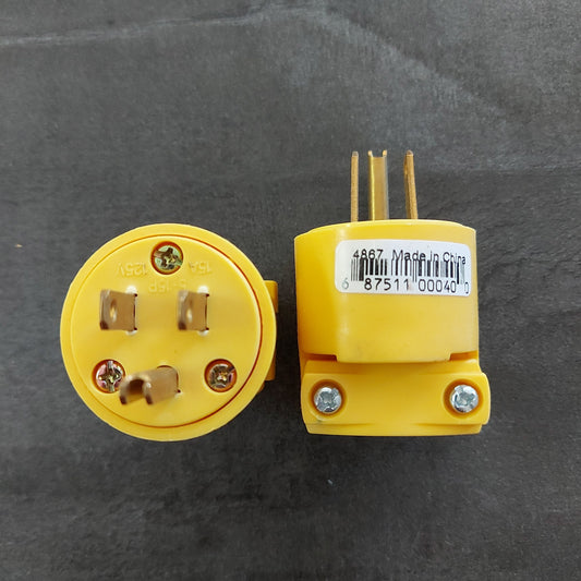 PLUG MACHO 15A 120V PLASTICO