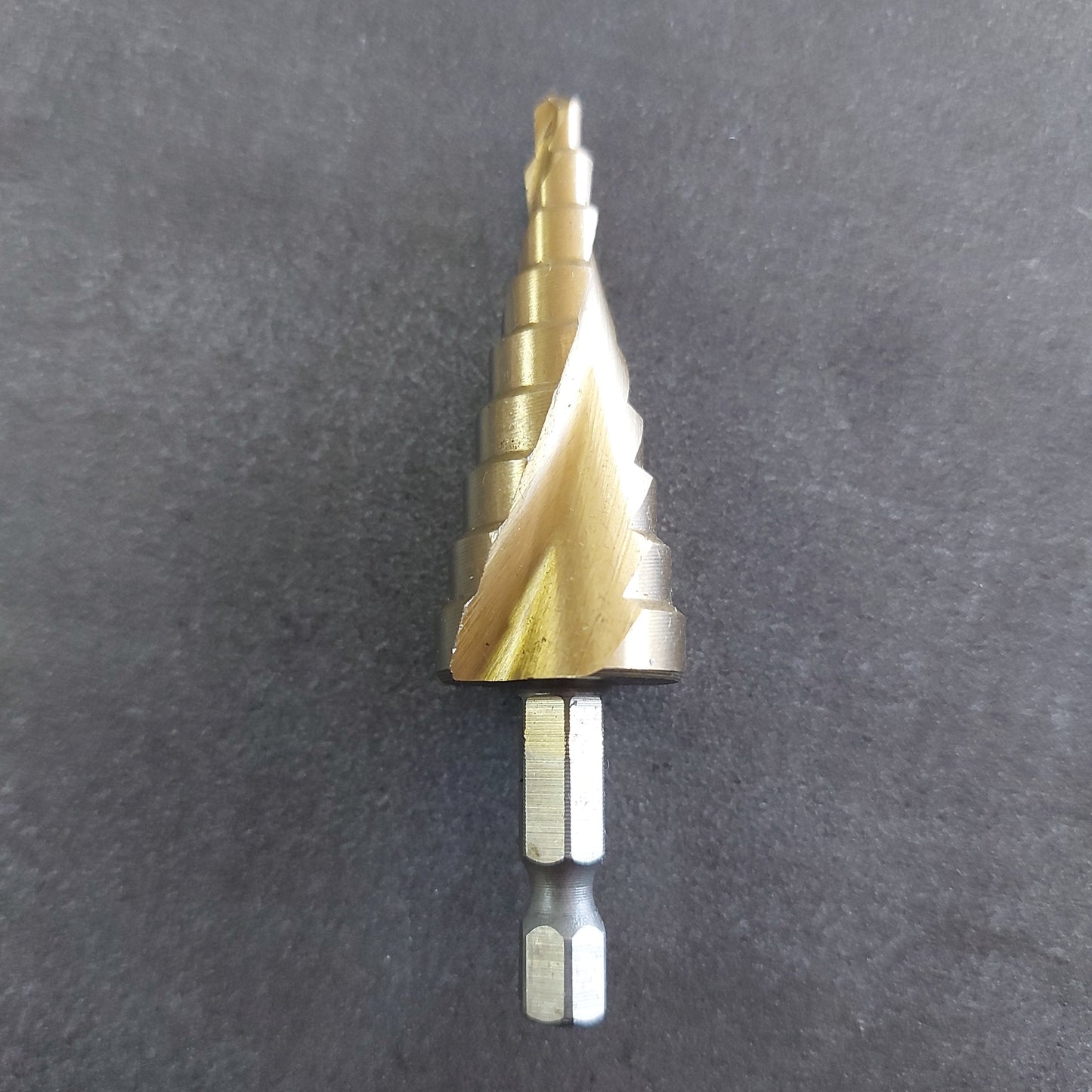 SPIRAL DRILL BIT TITANIUM 5/32 A 3/4